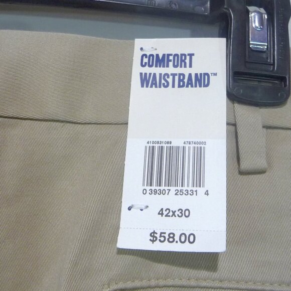 DOCKERS SIZE 42X30 COMFORT WAIST RELAXED FIT PANTS - Picture 7 of 11